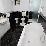 Apartman Apartment Argus 1 - Makarska Center - 3 Bedroom *