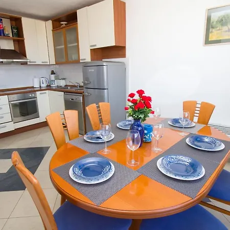 Apartment Argus 1 - Makarska Center - 3 Bedroom Apartamento Makarska
